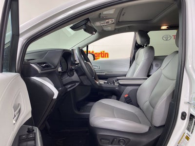 2026 Toyota Sienna XLE 8 Passenger