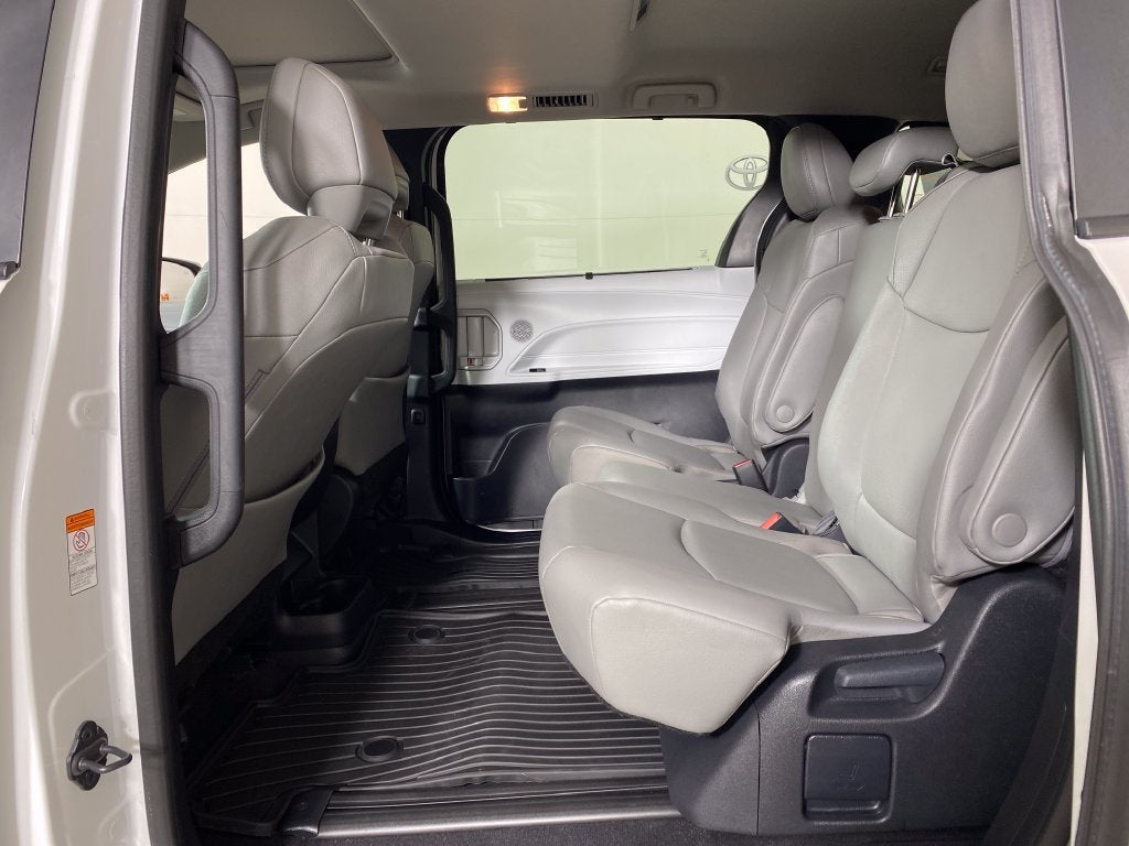2026 Toyota Sienna XLE 8 Passenger
