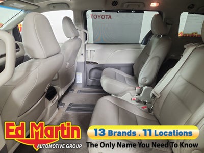 2017 Toyota Sienna XLE