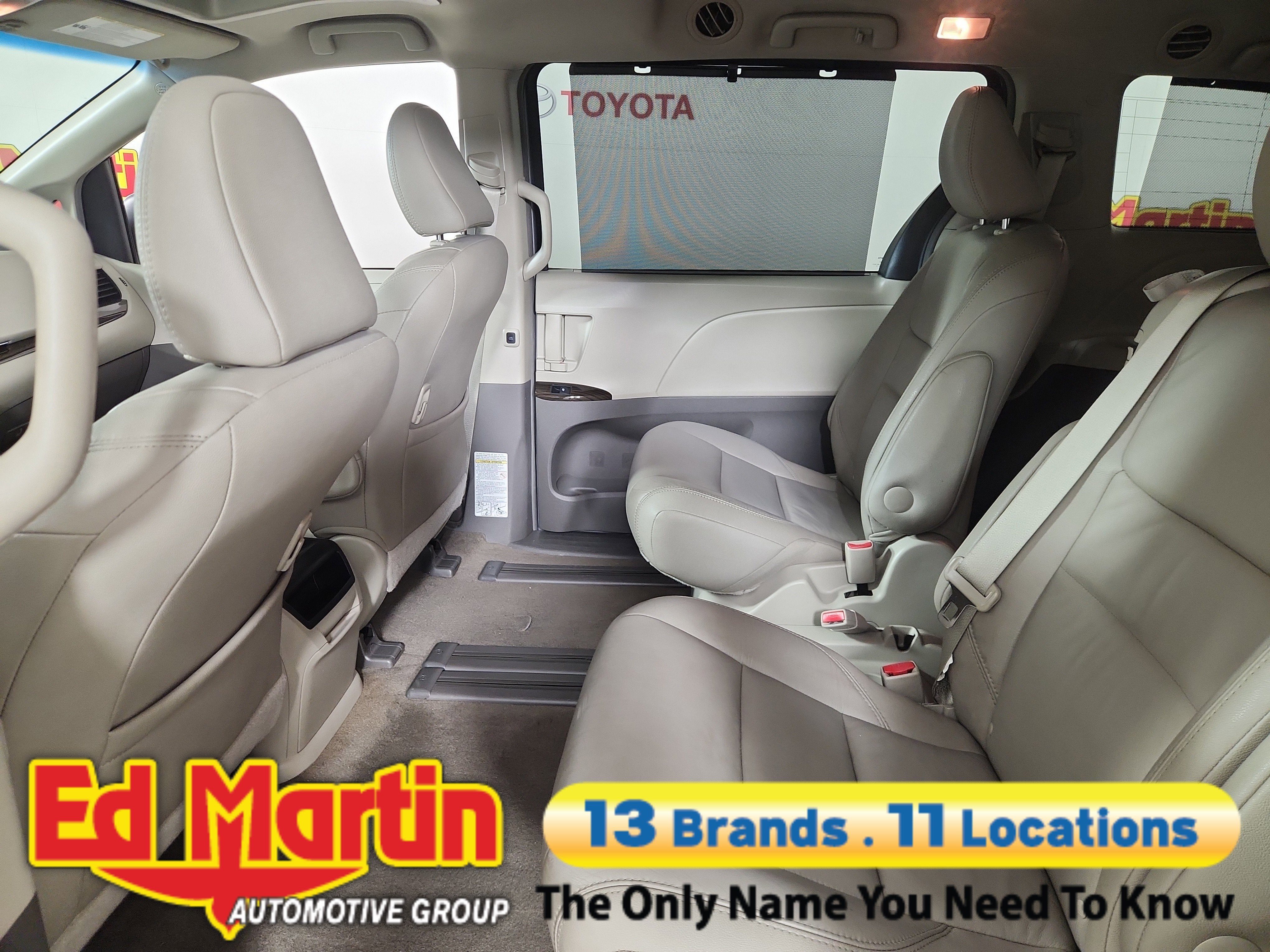 2017 Toyota Sienna XLE
