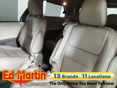 2017 Toyota Sienna XLE