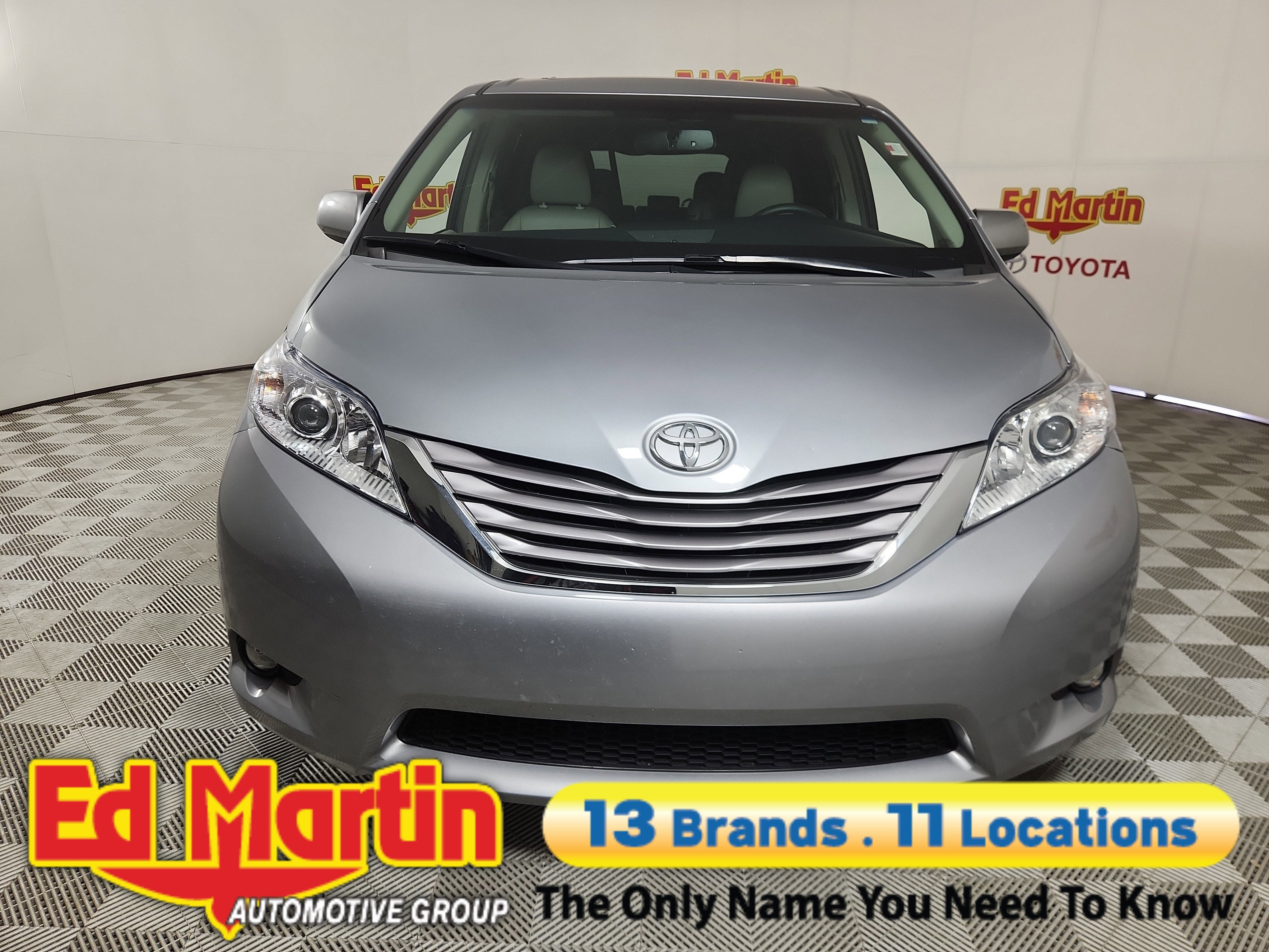 2017 Toyota Sienna XLE