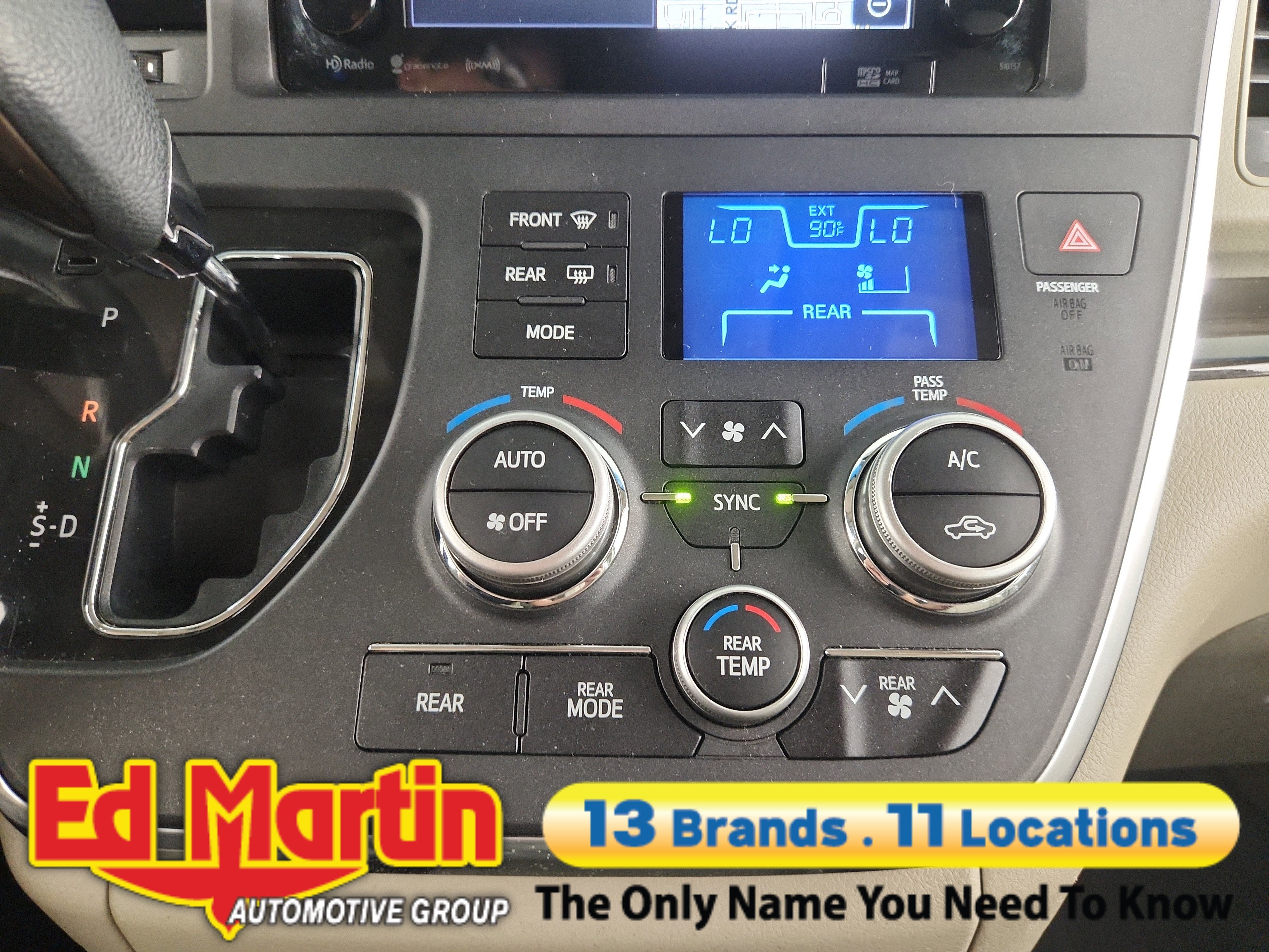 2017 Toyota Sienna XLE