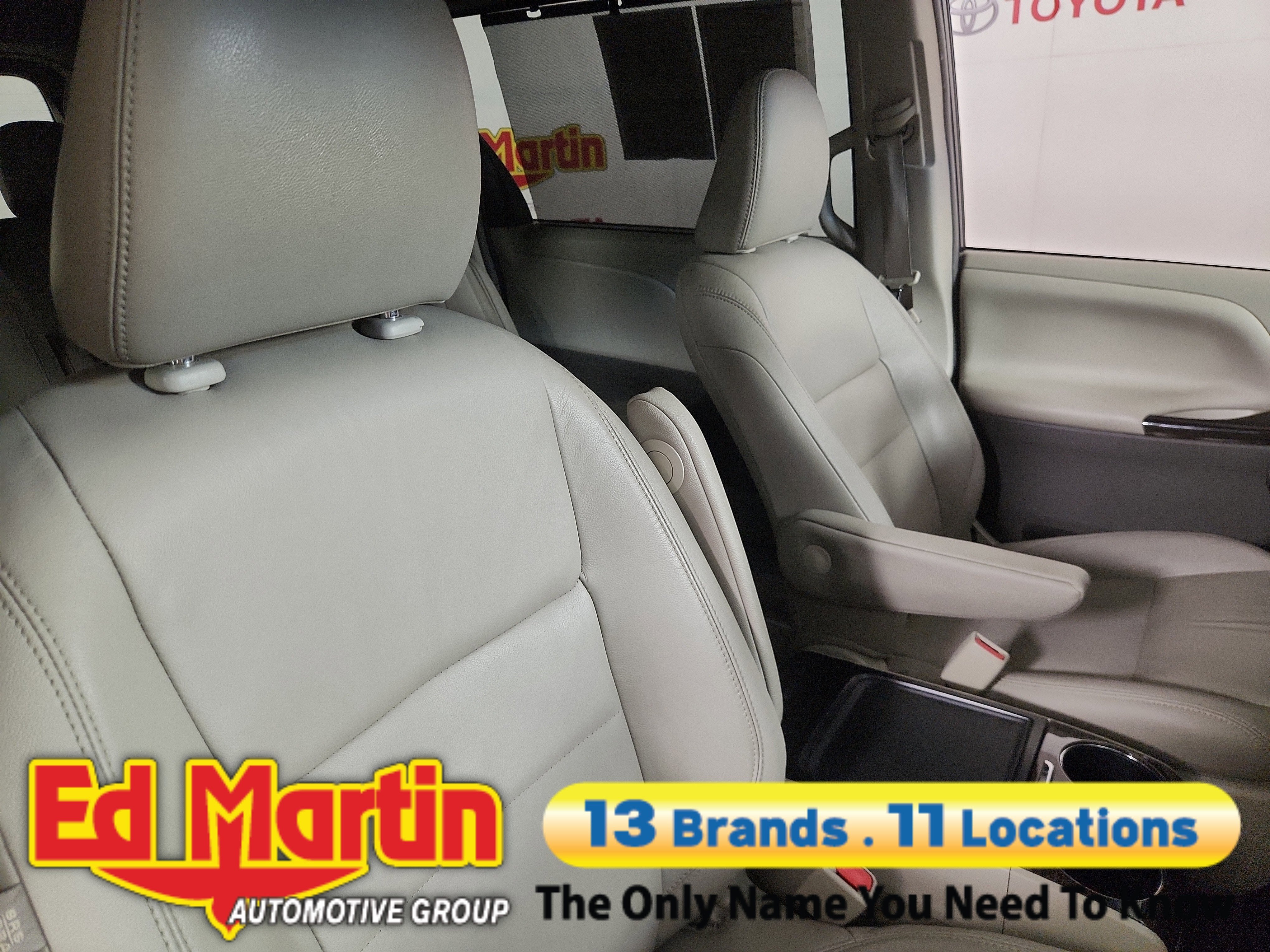 2017 Toyota Sienna XLE