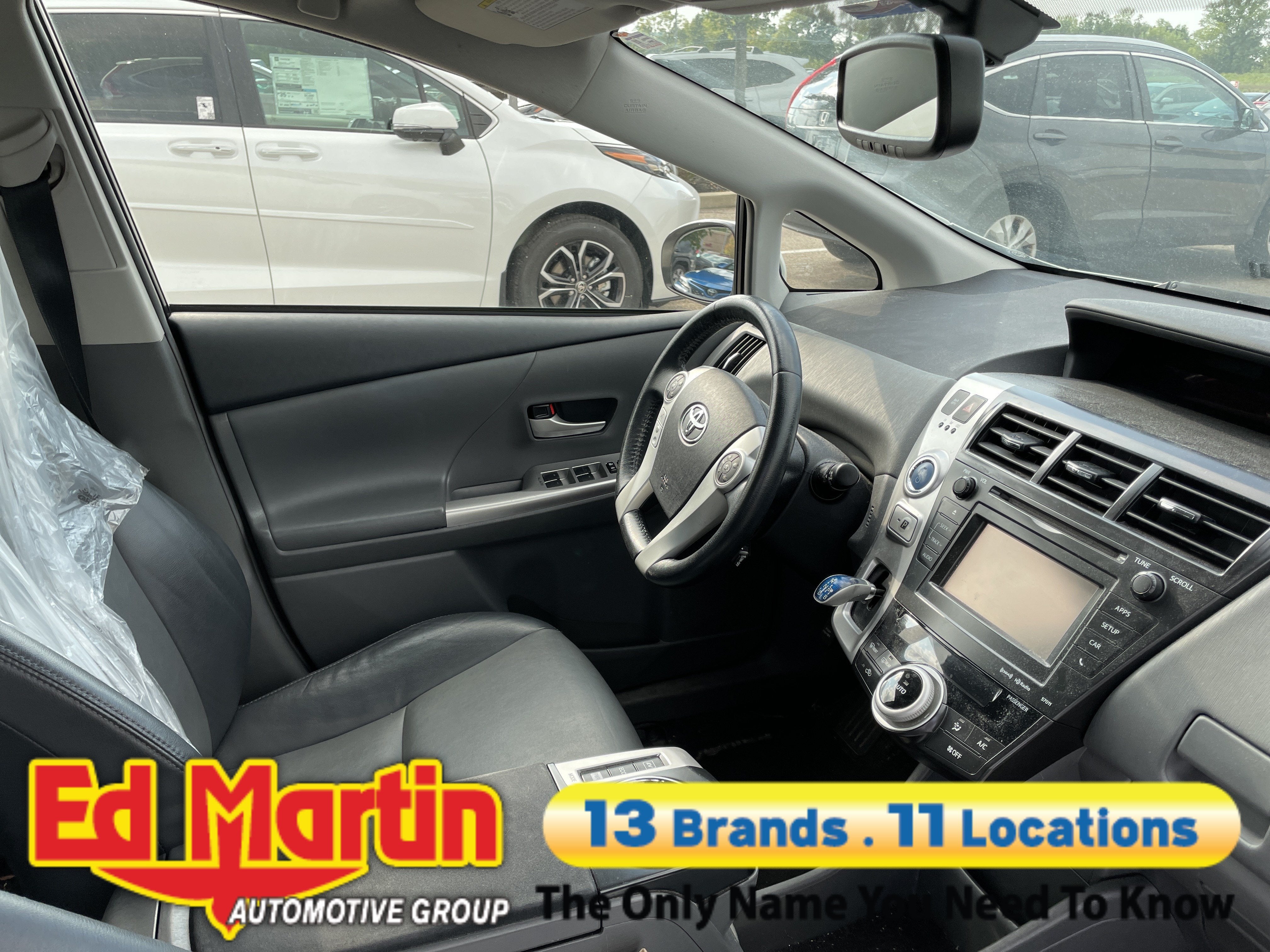 2013 Toyota Prius v Five