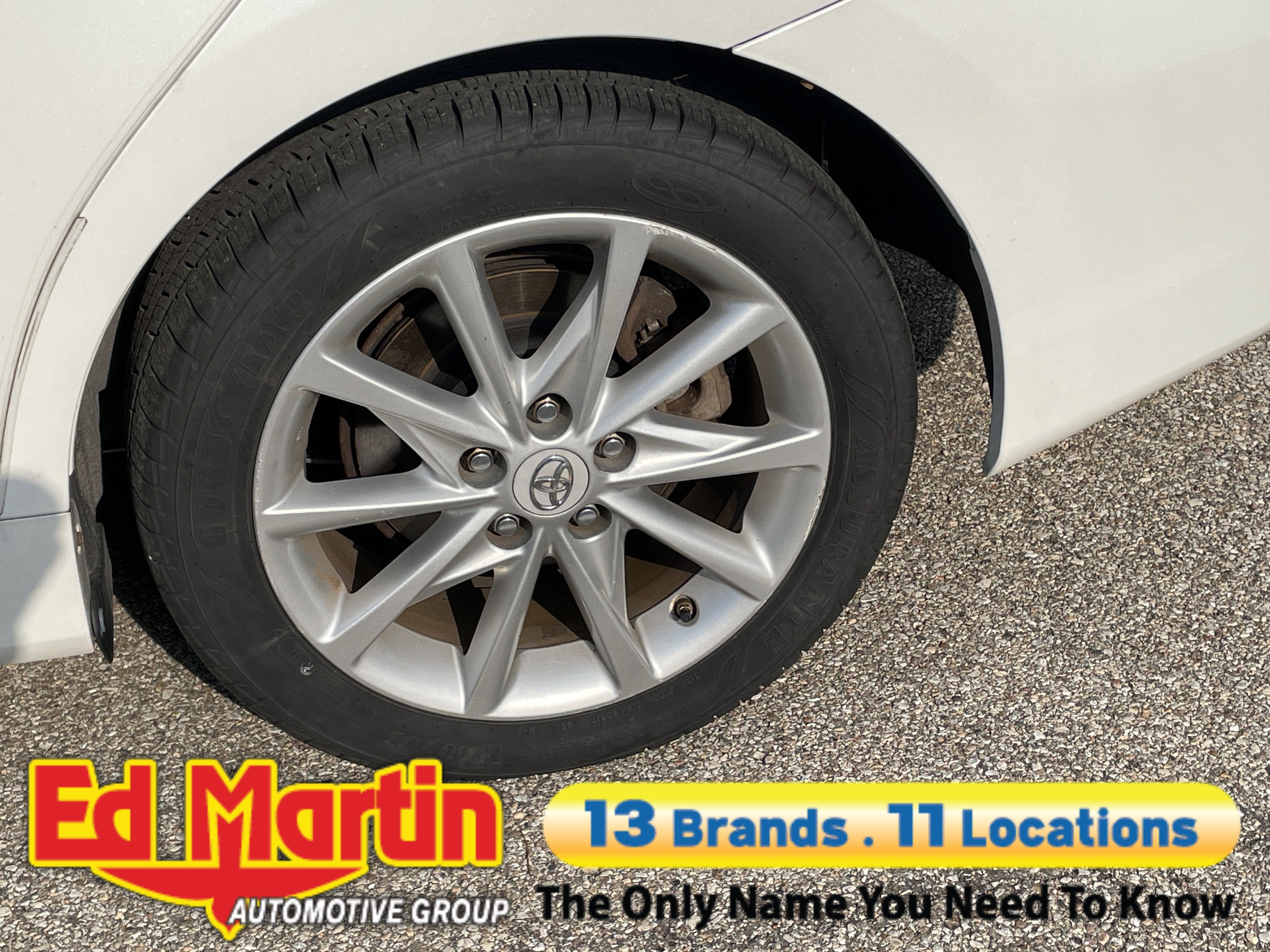 2013 Toyota Prius v Five