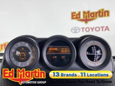 2014 Toyota FJ Cruiser Base