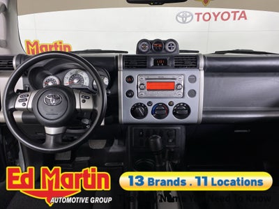 2014 Toyota FJ Cruiser Base