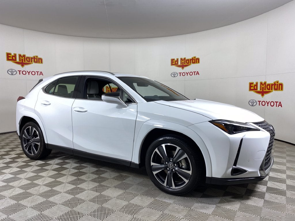 2026 Lexus UX 300h Premium