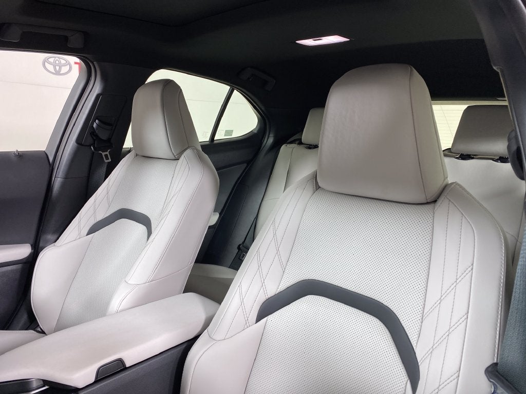 2026 Lexus UX 300h Premium