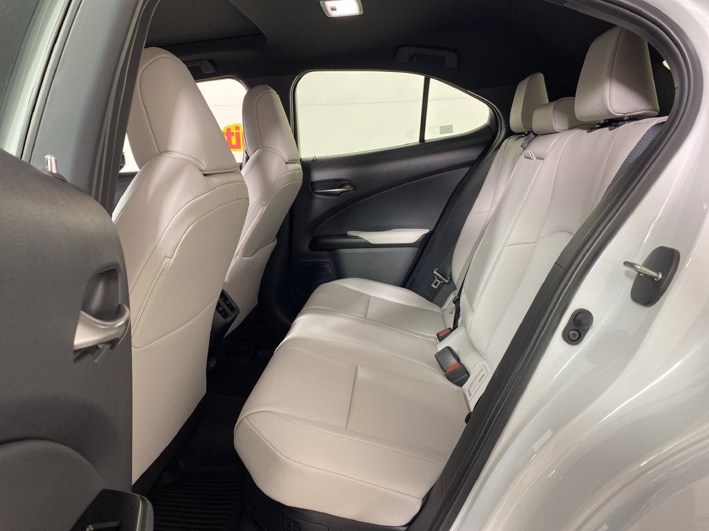 2026 Lexus UX 300h Premium