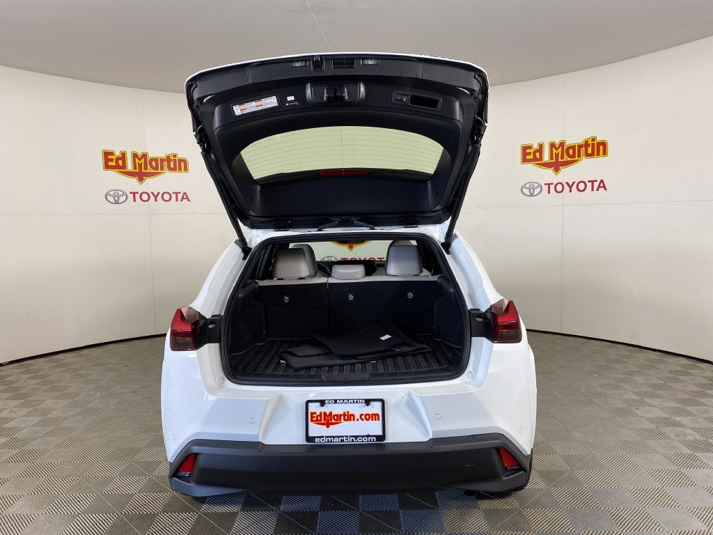 2026 Lexus UX 300h Premium