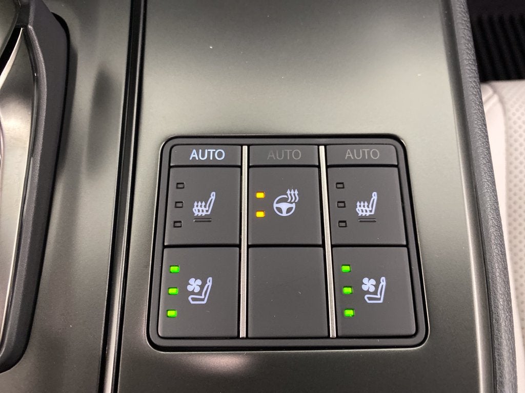 2026 Lexus UX 300h Premium