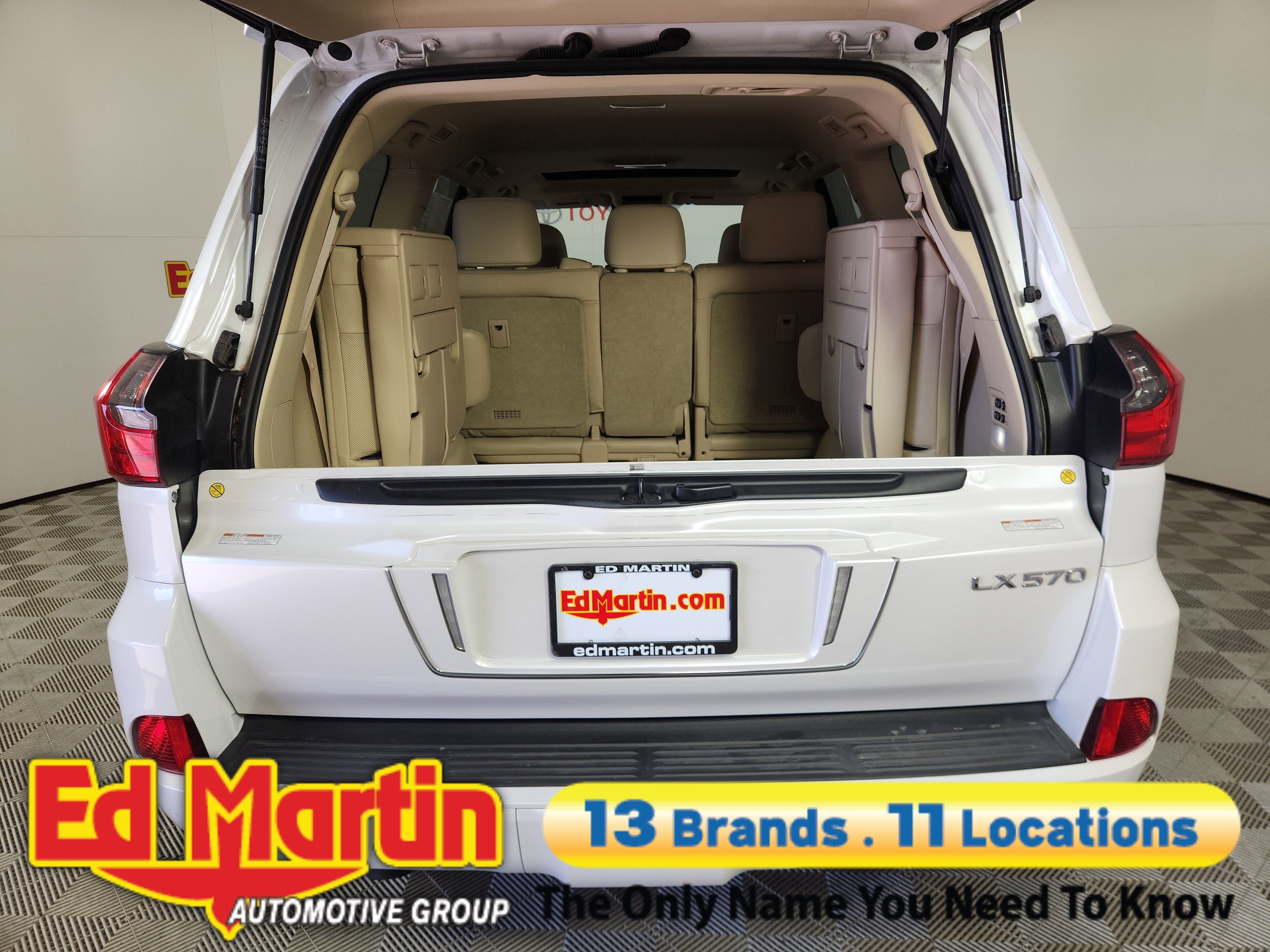 2019 Lexus LX LX 570