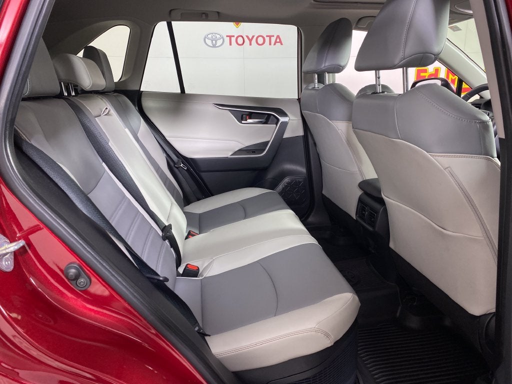 2023 Toyota RAV4 Hybrid XLE Premium
