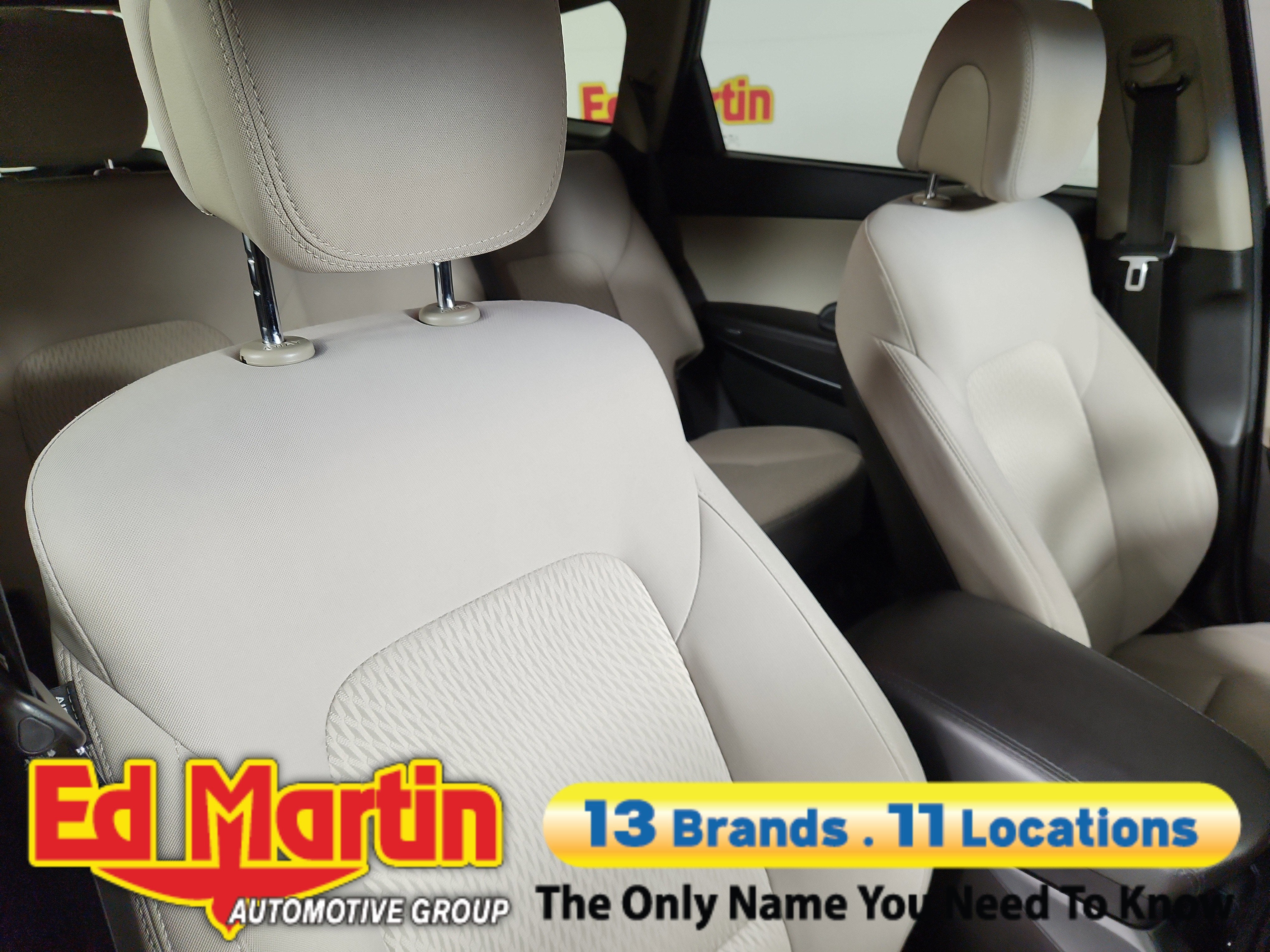 2017 Hyundai Santa Fe SE