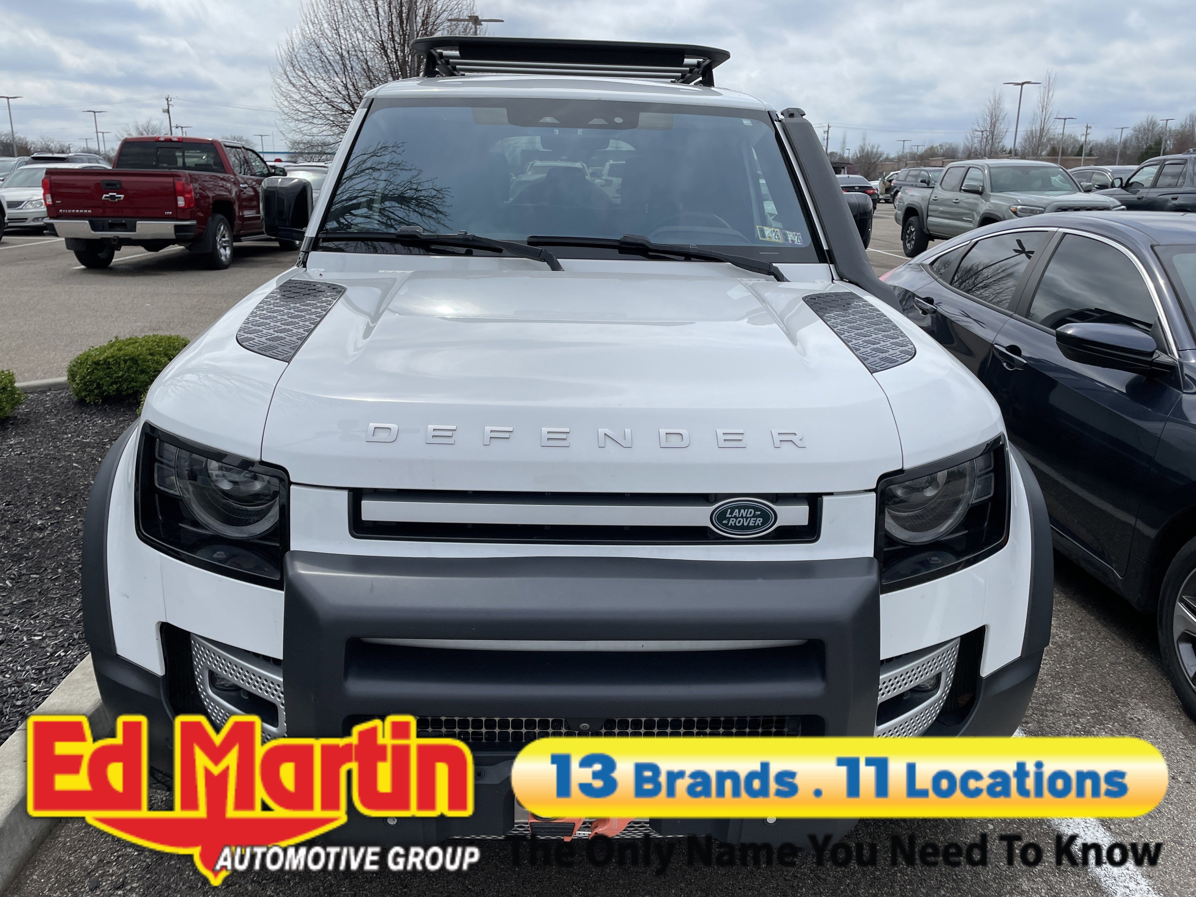 2020 Land Rover Defender SE