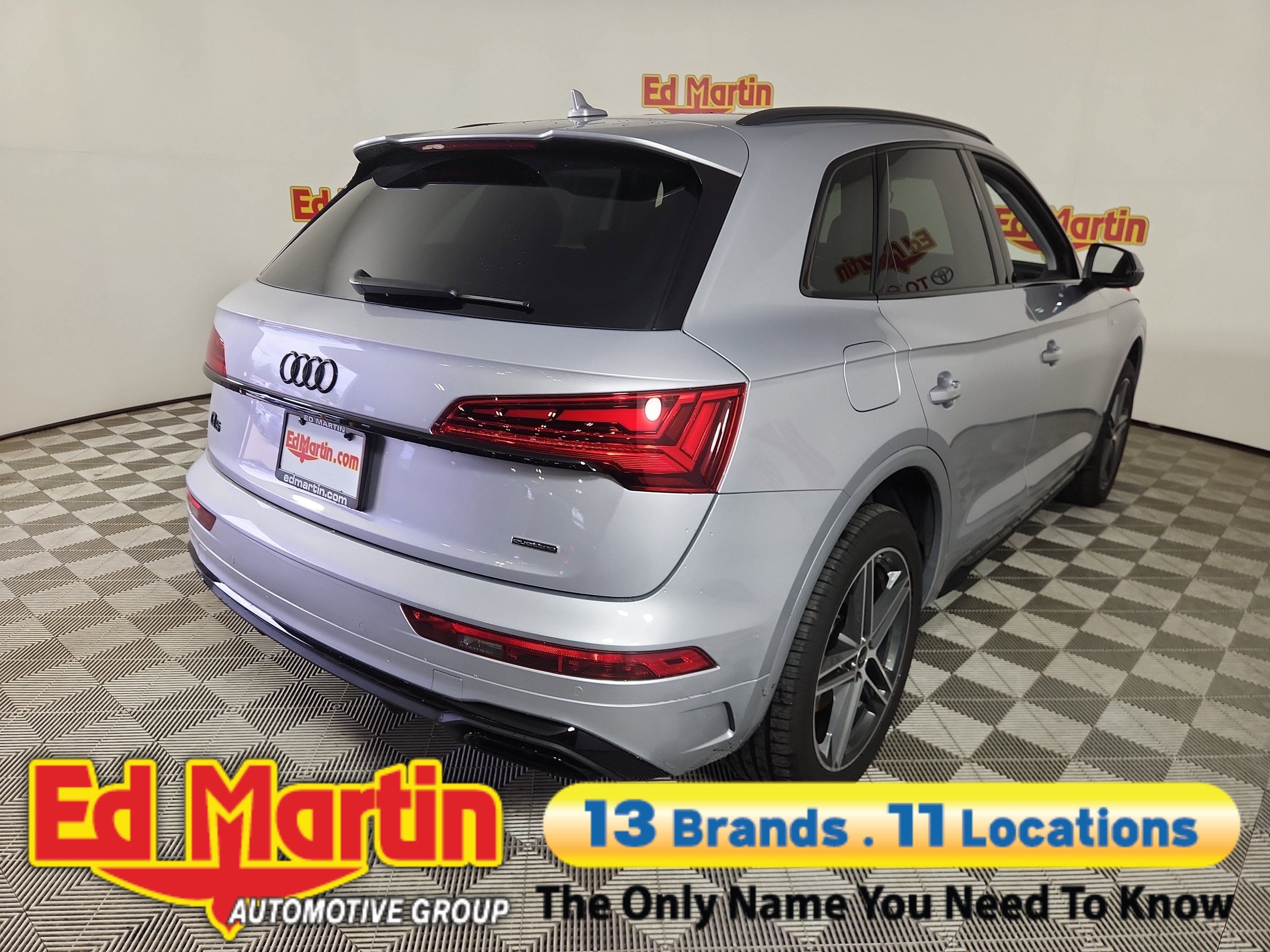 2022 Audi Q5 S line Premium Plus
