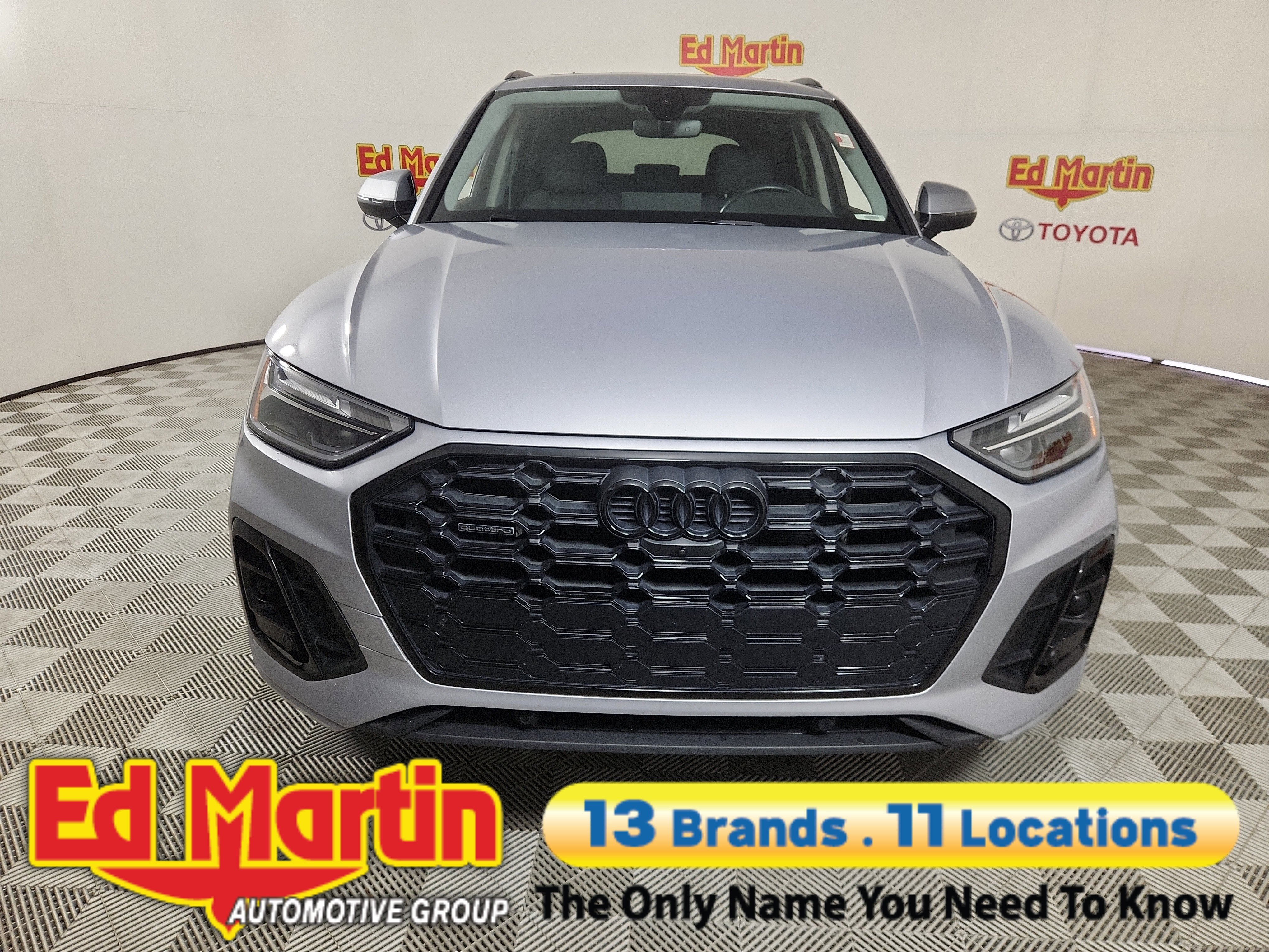 2022 Audi Q5 S line Premium Plus