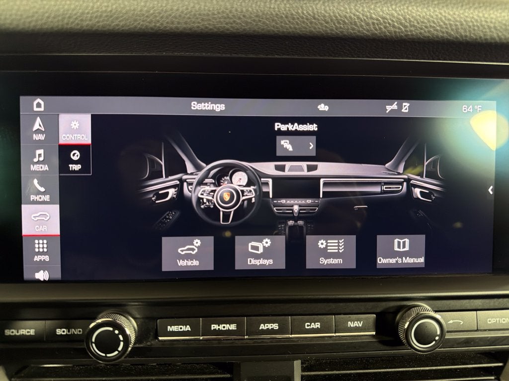2021 Porsche Macan Base