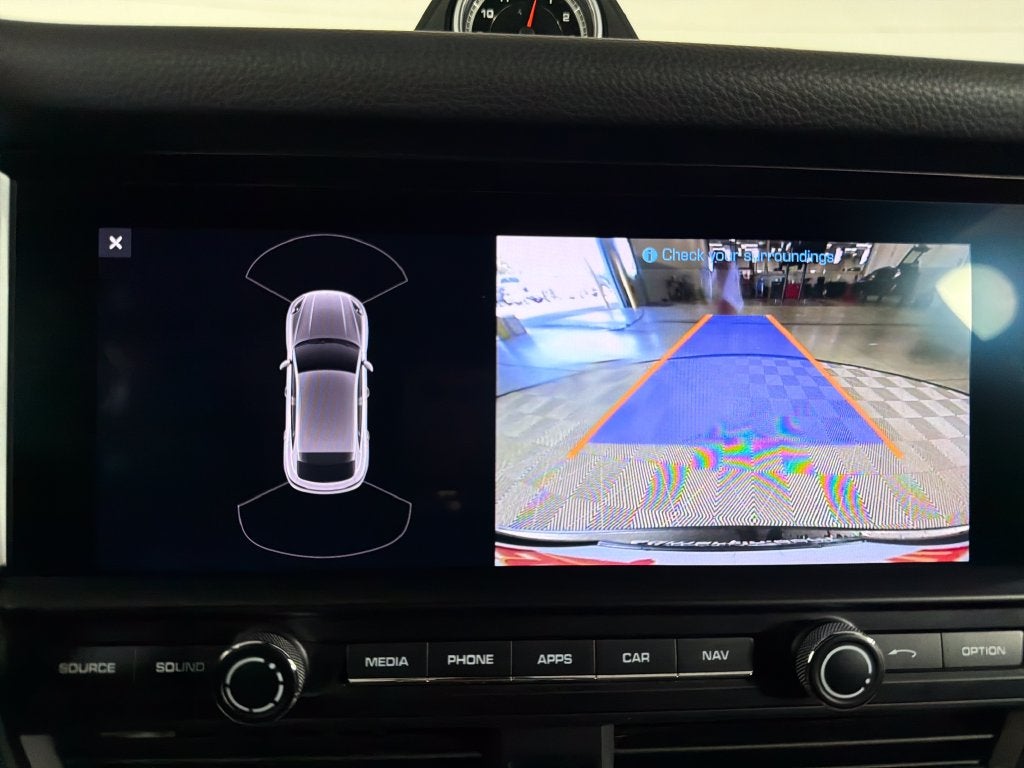 2021 Porsche Macan Base