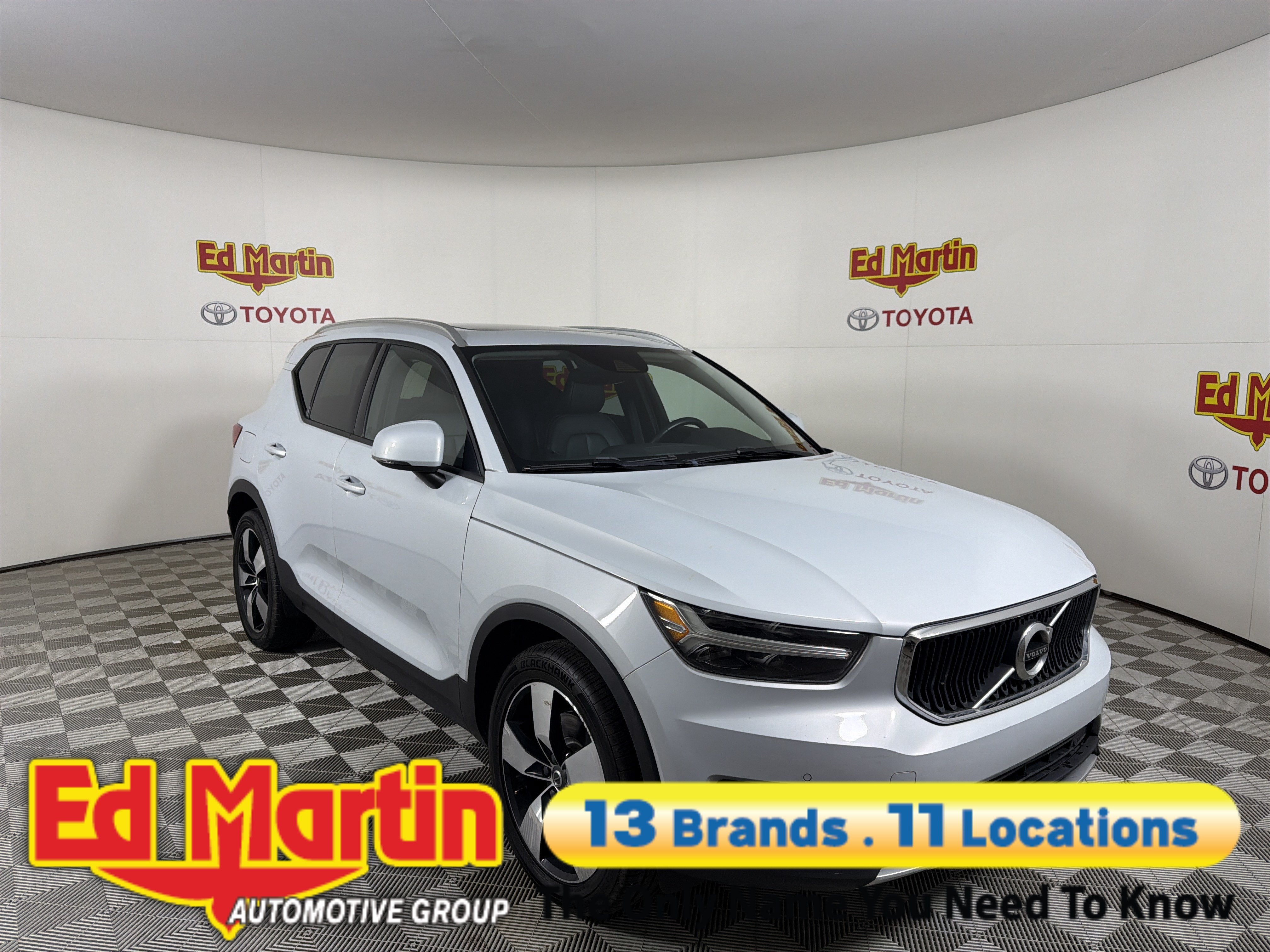 2021 Volvo XC40 Momentum