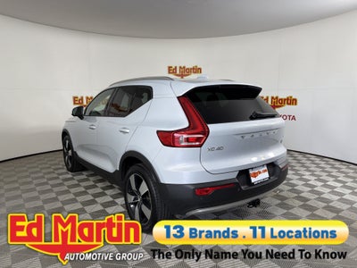2021 Volvo XC40 Momentum
