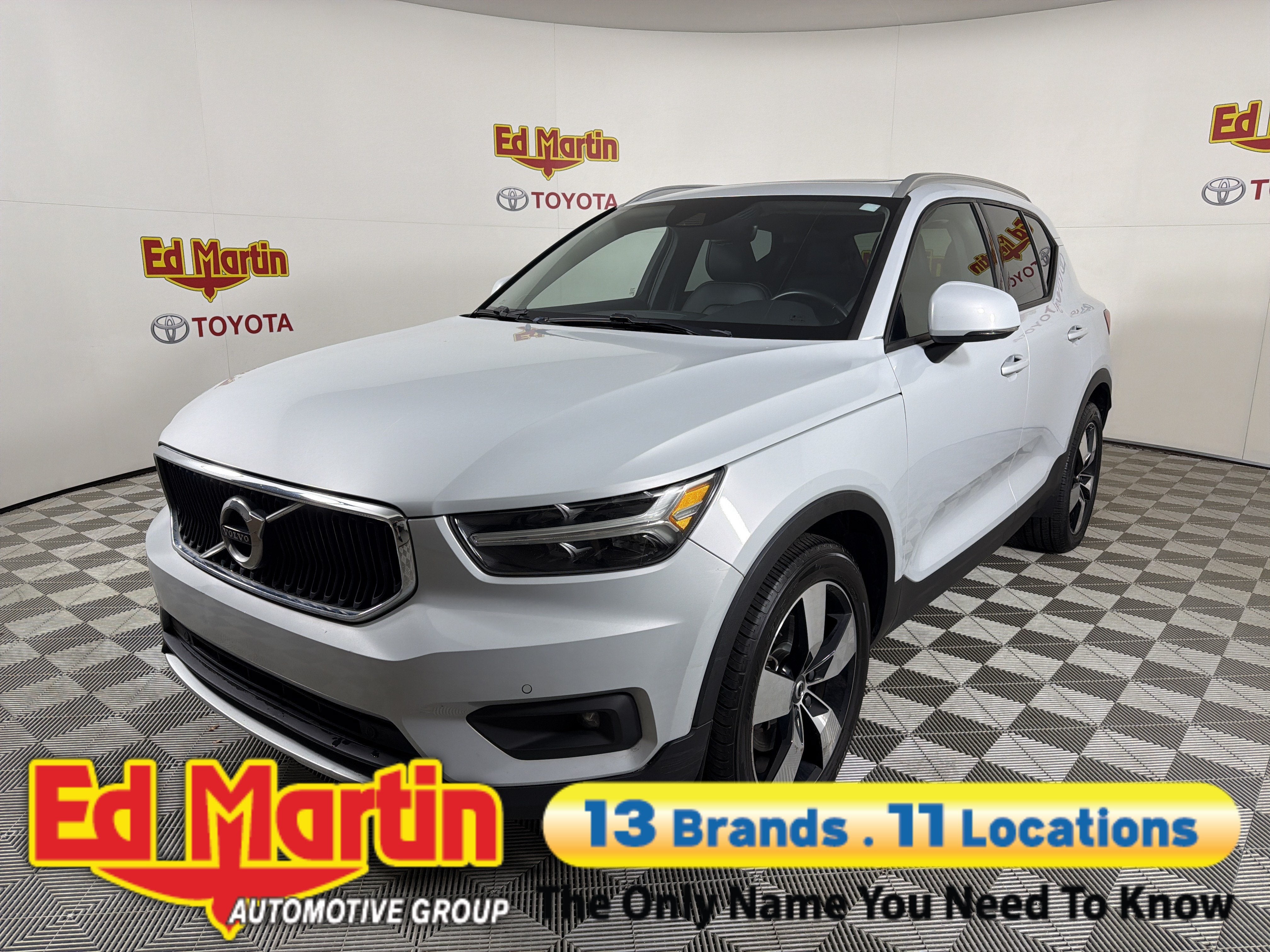 2021 Volvo XC40 Momentum