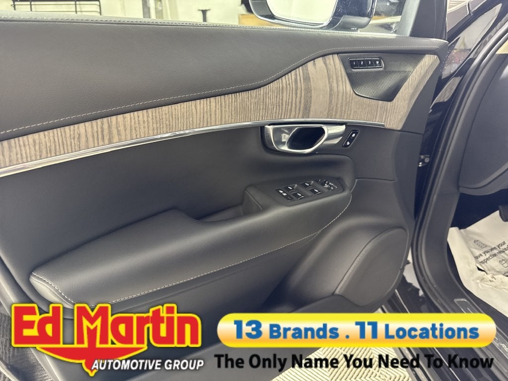 2021 Volvo XC90 T8 Inscription 7 Passenger