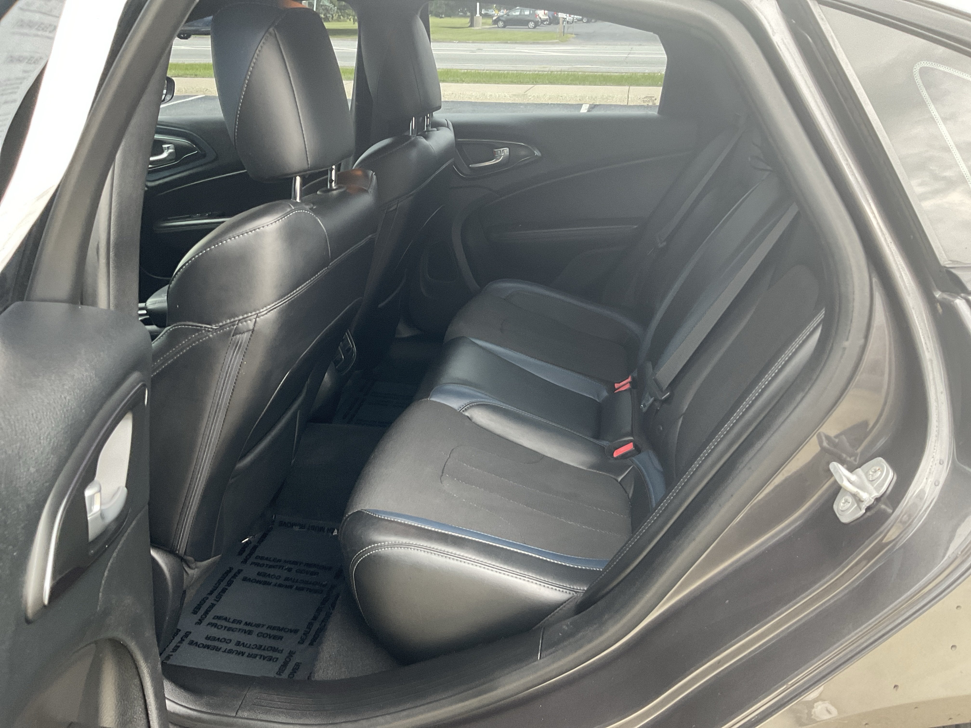 2015 Chrysler 200 S