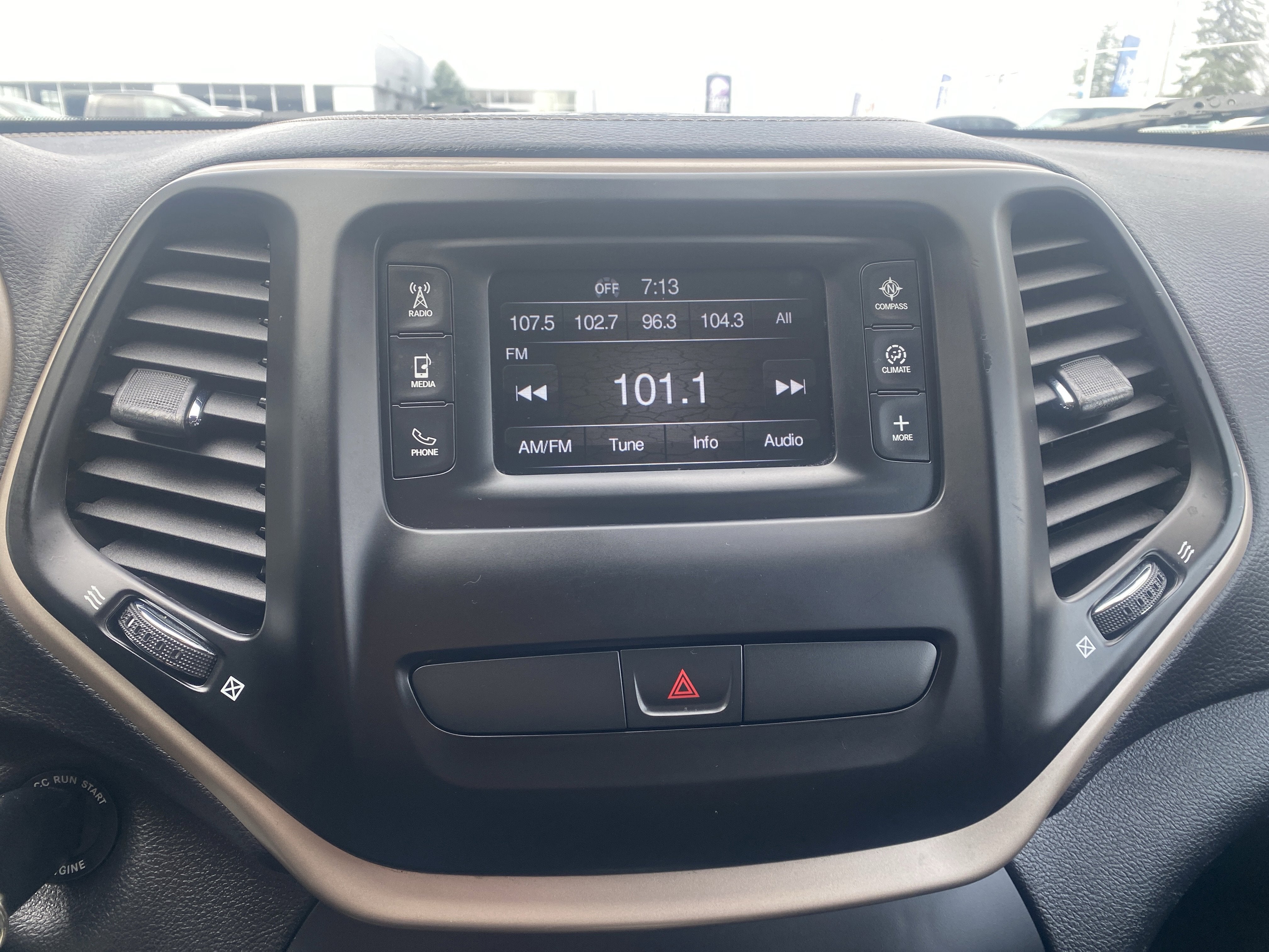 2017 Jeep Cherokee Latitude