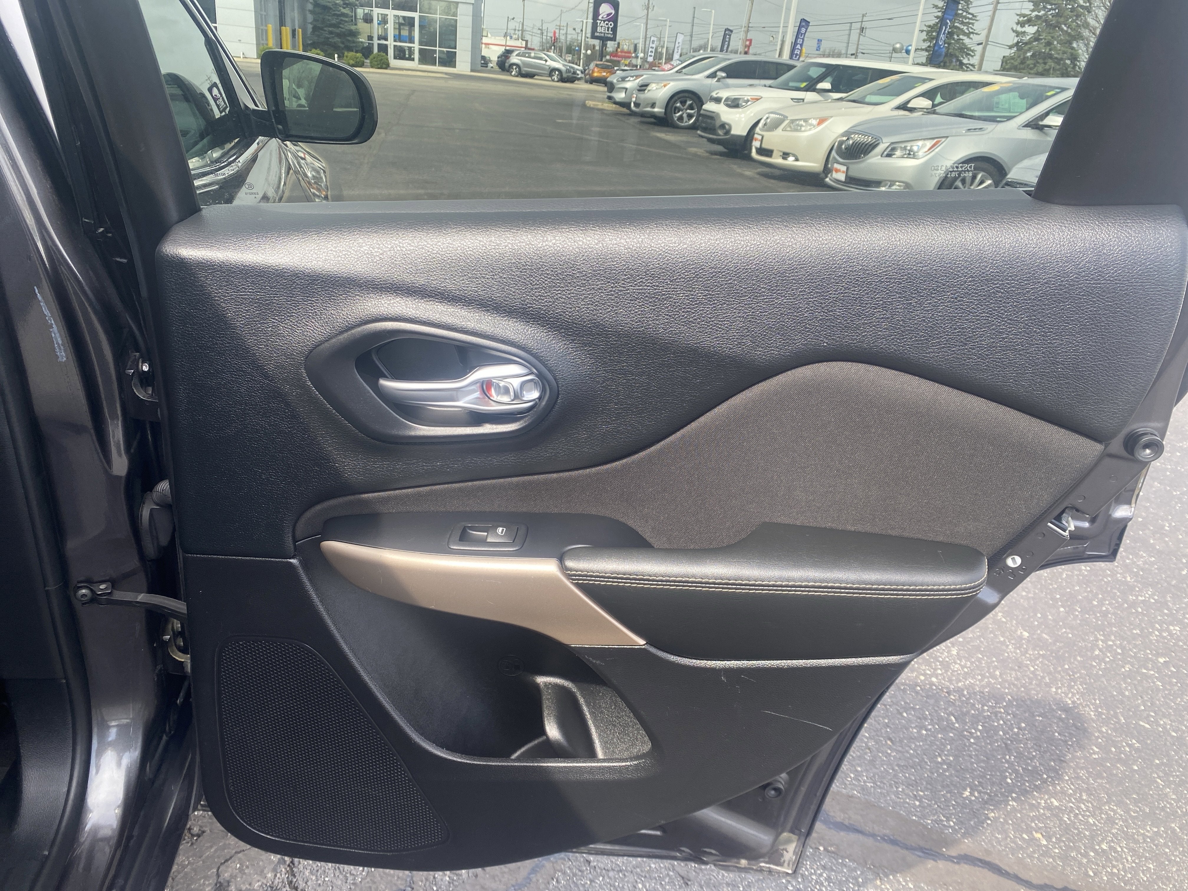 2017 Jeep Cherokee Latitude