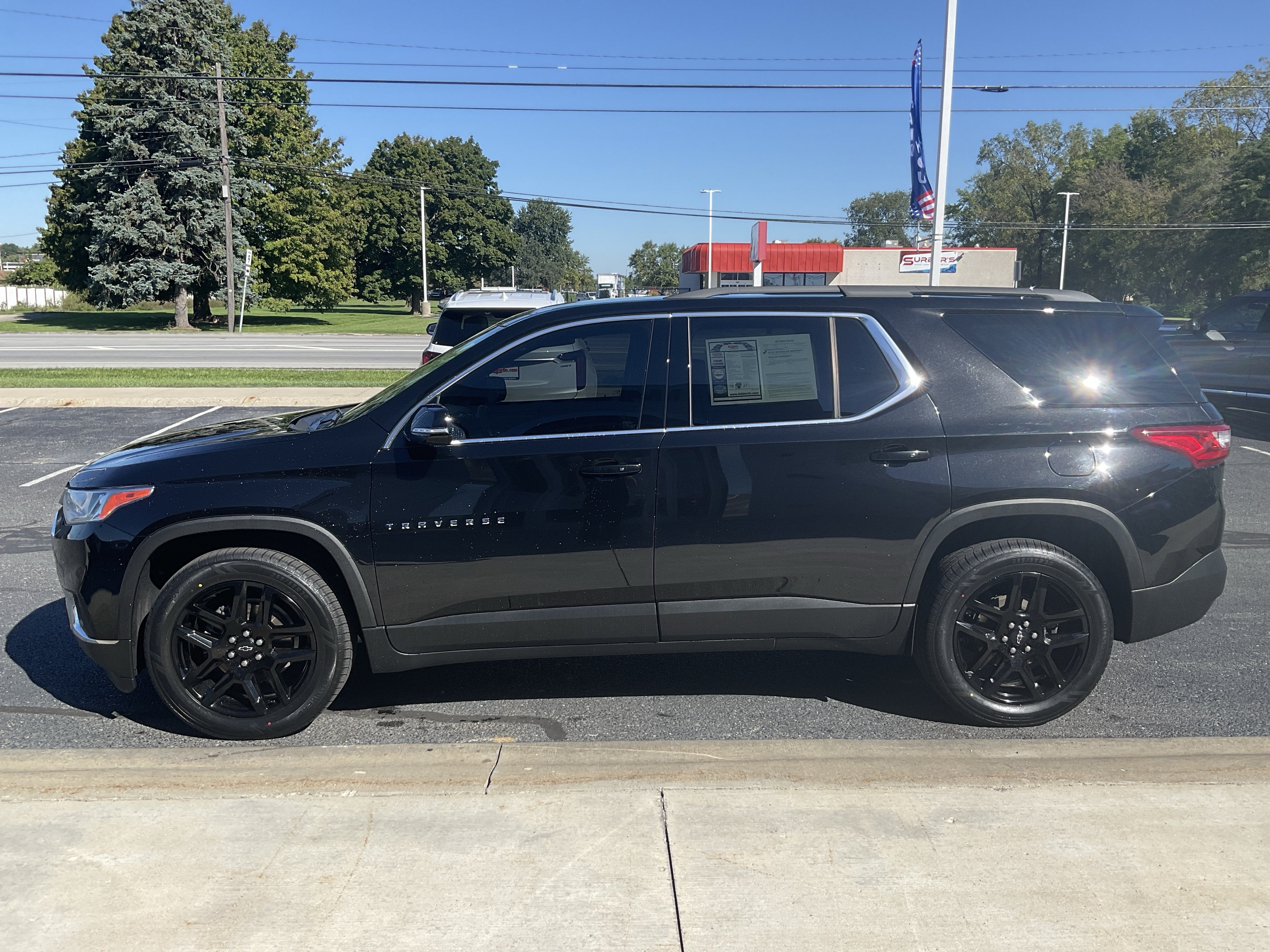 2021 Chevrolet Traverse LT Cloth