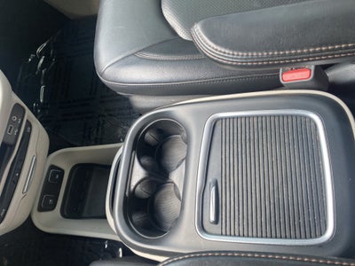 2017 Chrysler Pacifica Touring-L Plus