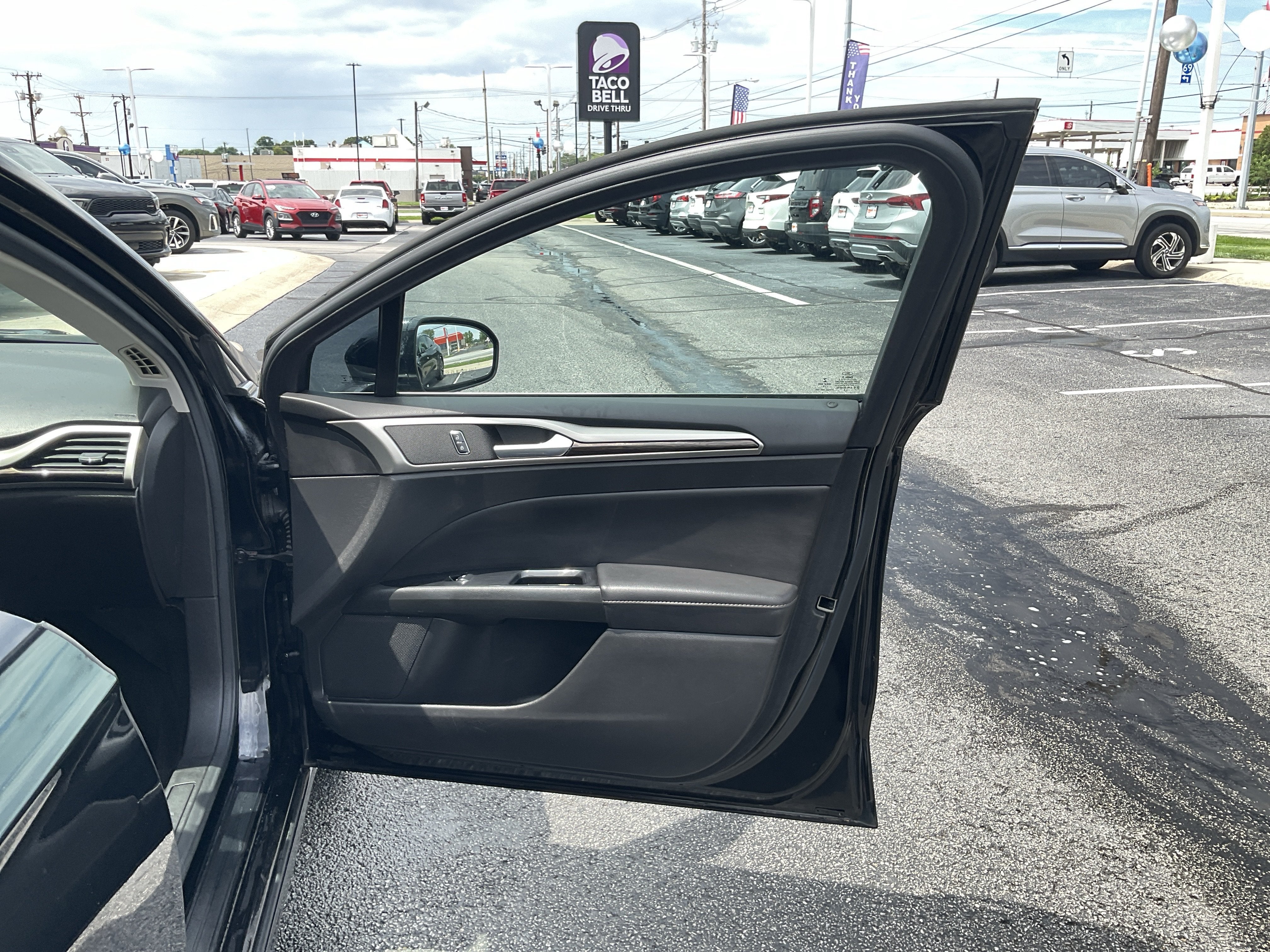 2016 Ford Fusion SE