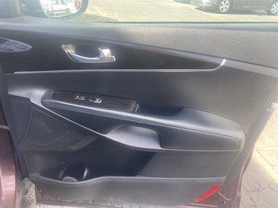 2020 Kia Sorento LX V6