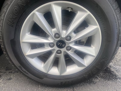 2020 Kia Sorento LX V6