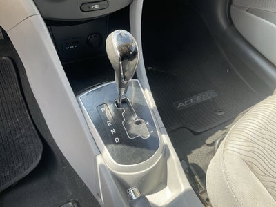 2013 Hyundai Accent GLS