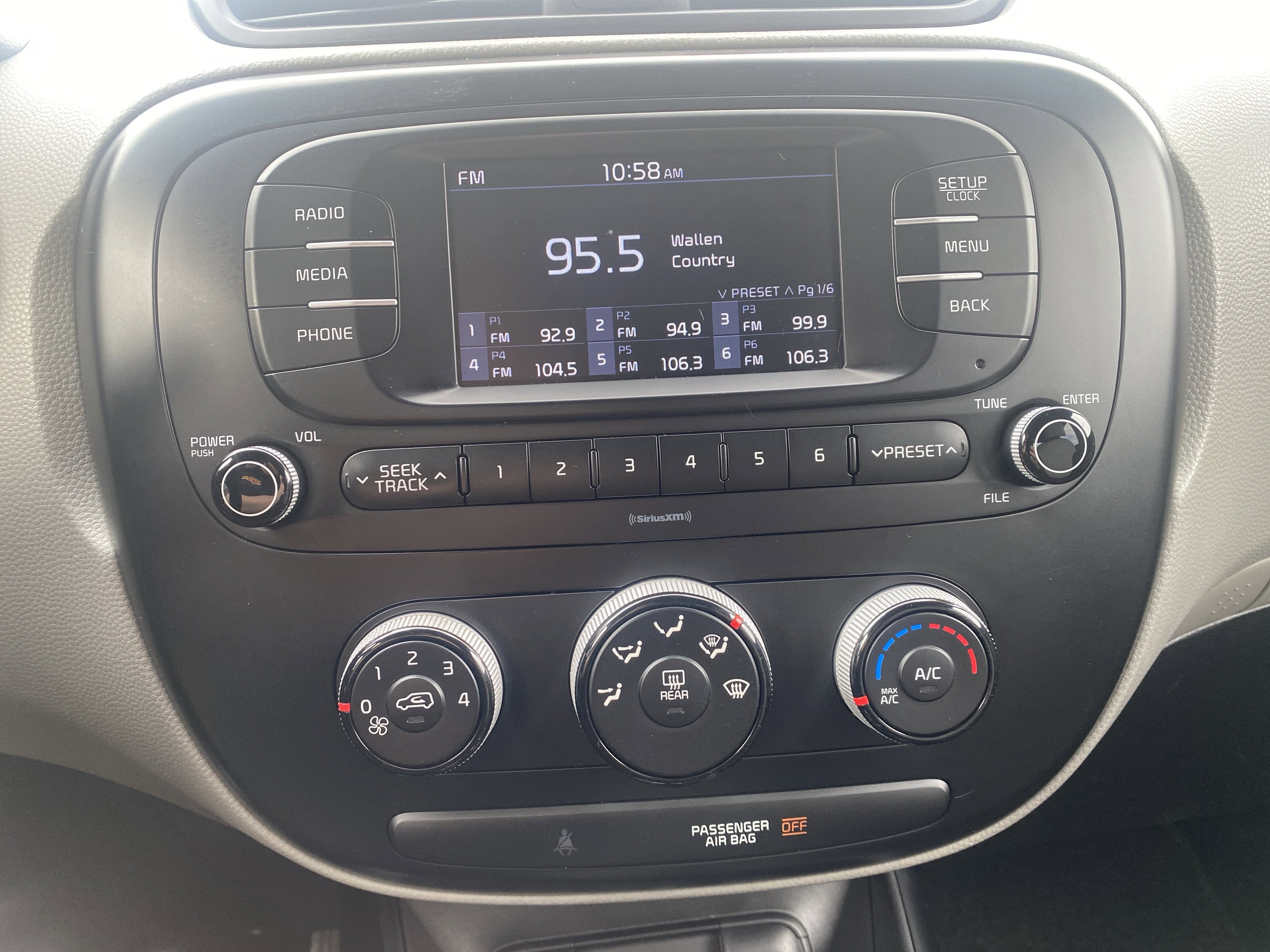 2017 Kia Soul Base