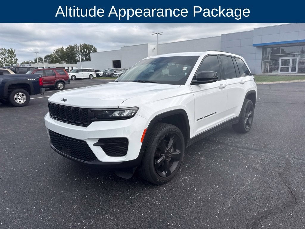 2023 Jeep Grand Cherokee Altitude 4x4