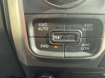 2017 RAM 1500 Big Horn Crew Cab 4x4 6'4" Box