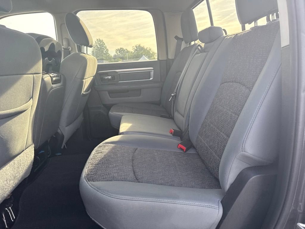 2017 RAM 1500 Big Horn Crew Cab 4x4 6'4" Box