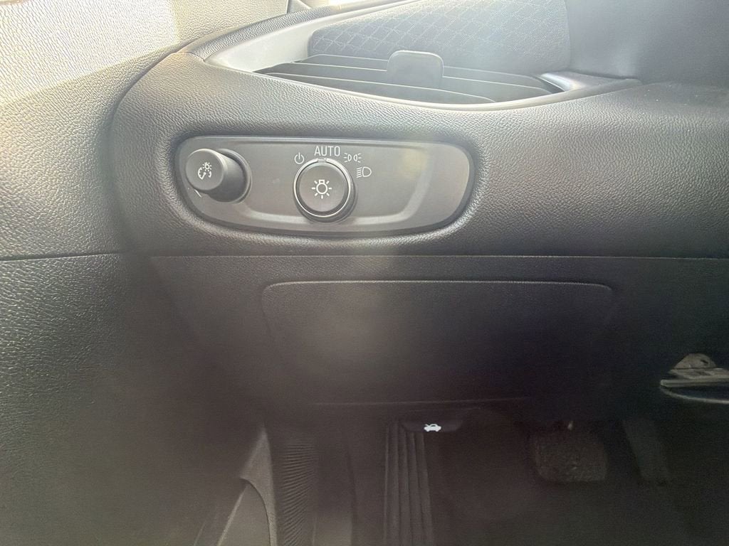 2025 Chevrolet Malibu LS