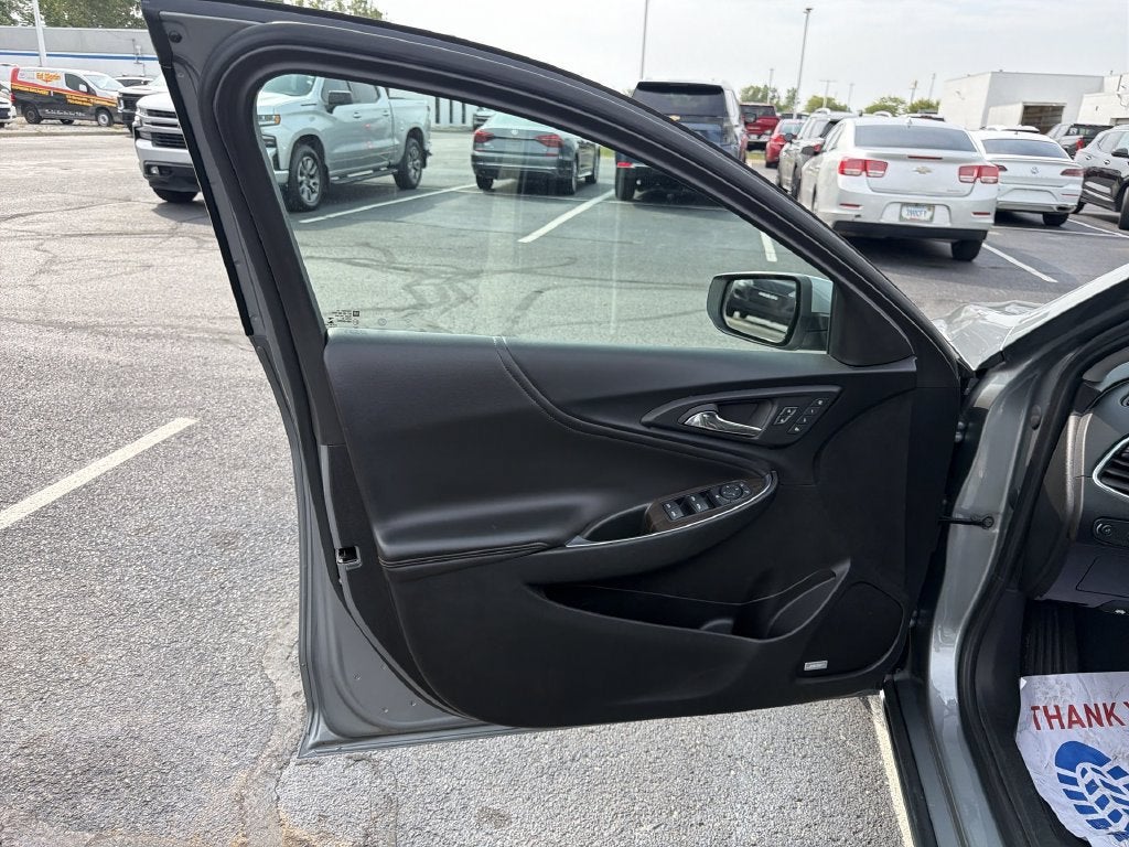 2024 Chevrolet Malibu 2LT