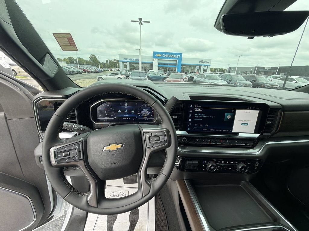 2025 Chevrolet Silverado 3500 HD High Country DRW