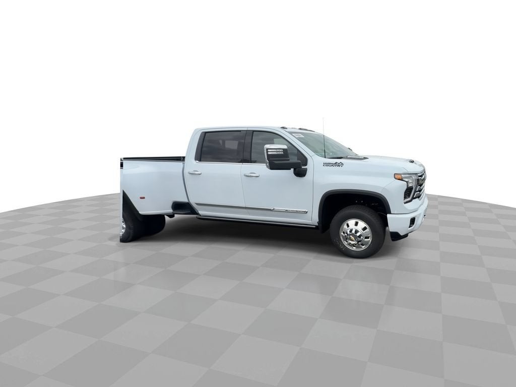 2026 Chevrolet Silverado 3500 HD High Country DRW