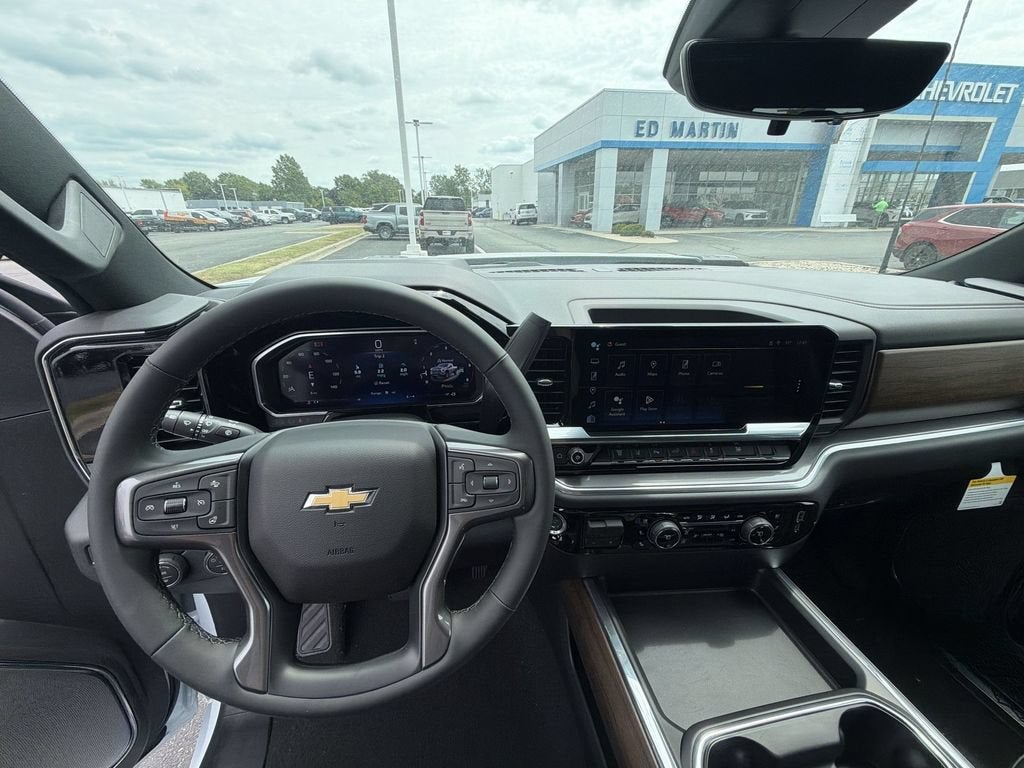 2026 Chevrolet Silverado 3500 HD High Country DRW