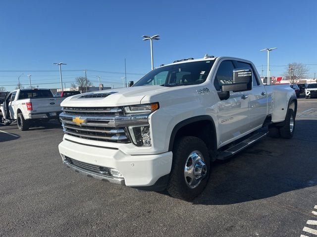 2022 Chevrolet Silverado 3500 HD High Country DRW