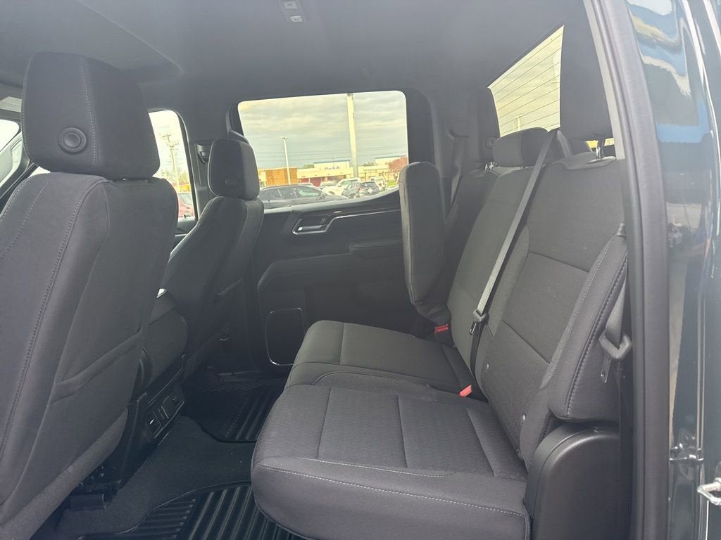 2025 Chevrolet Silverado 1500 LT (2FL)
