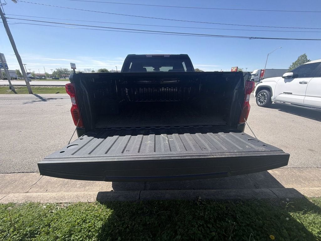 2025 Chevrolet Silverado 1500 LT (2FL)